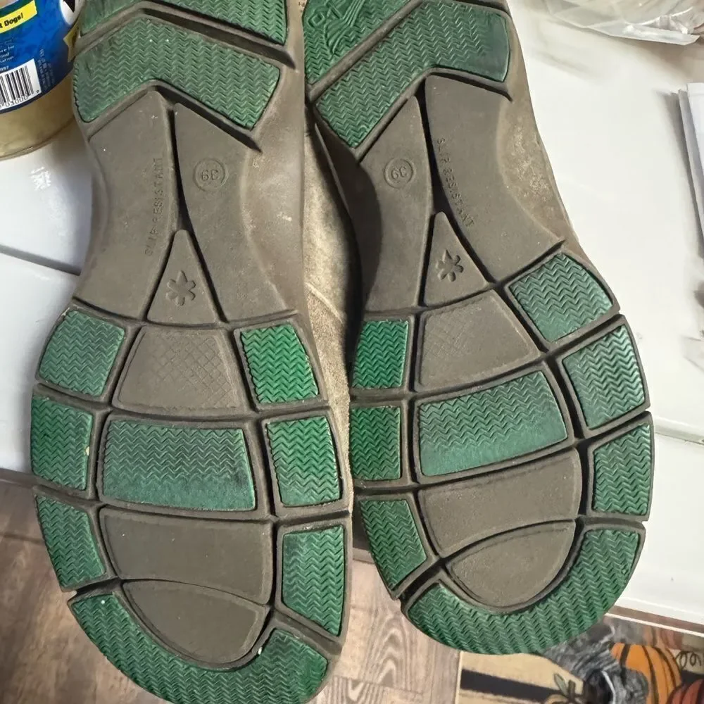 Dansko tennis shoes